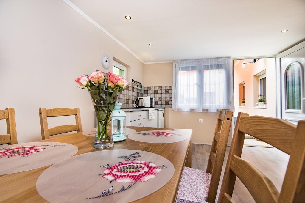 Vági Apartment Sárvár Kültér fotó